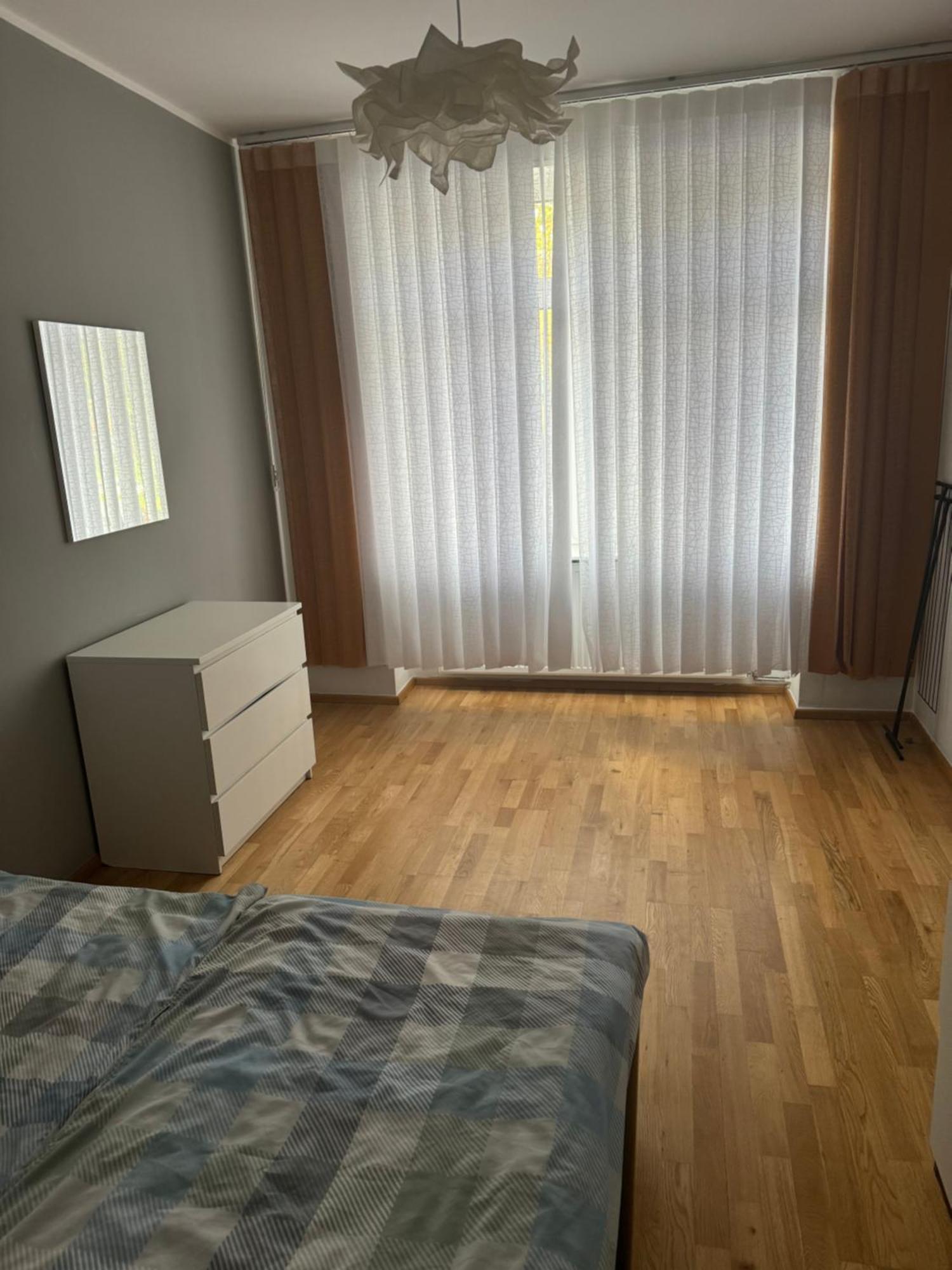 Zentrale 3 Zimmerwohnung Mit Kostenlosem Stellplatz Apartamento