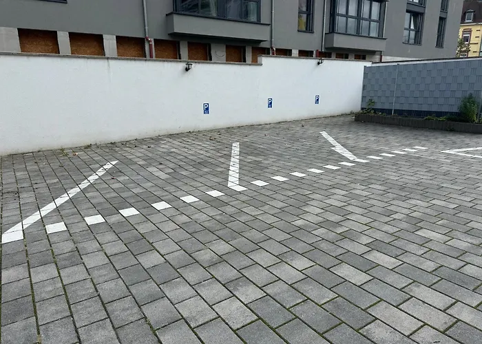Zentrale 3 Zimmerwohnung Mit Kostenlosem Stellplatz